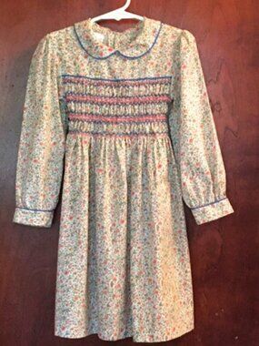 Polly Flinders 1970s Girl's Hand-Smocked Dress in a Delicate Floral Calico Print